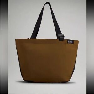 🌟Lululemon Clean Lines Tote Bag☀️